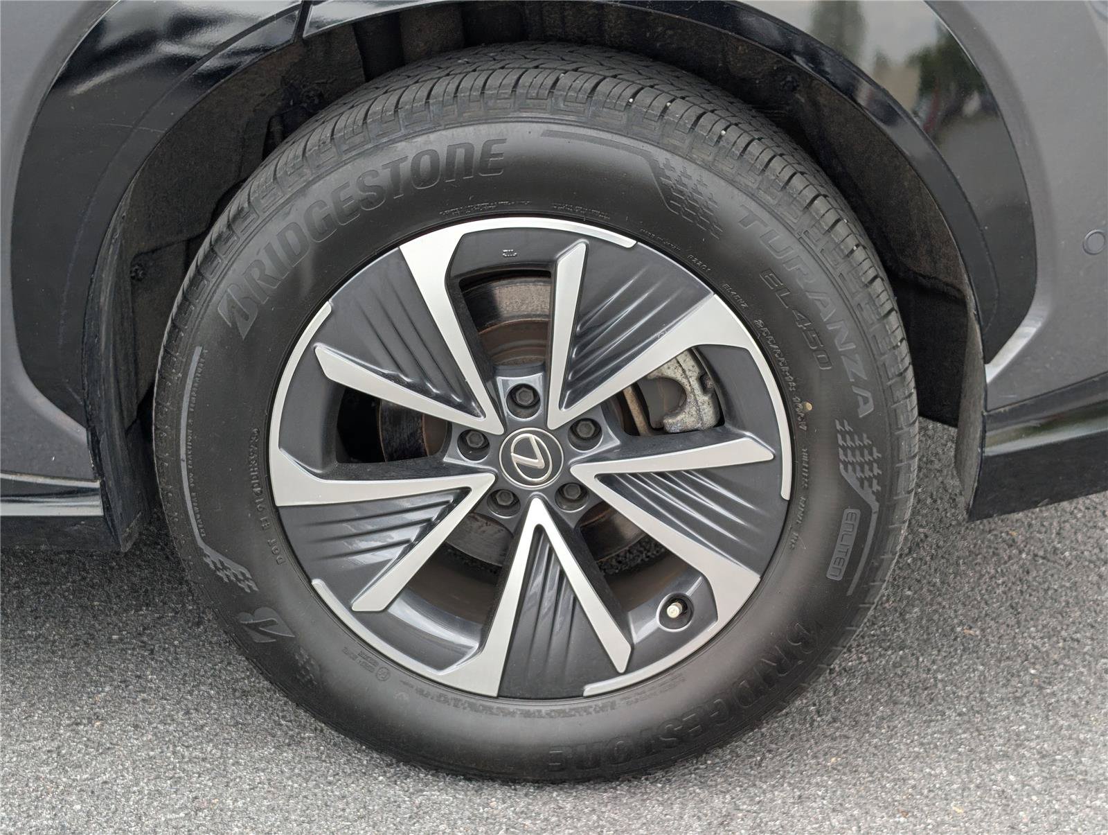 Certified 2023 Lexus RZ 450e Premium w/ Technology Package AWD/4WD image 10