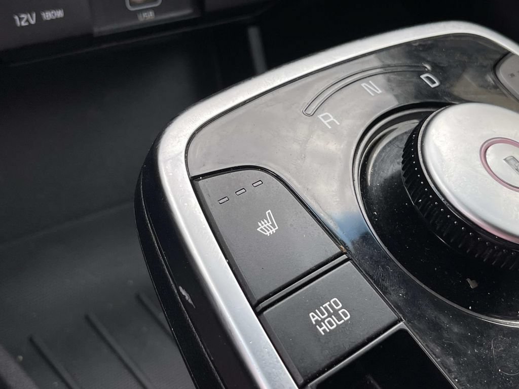 Used 2022 Kia Niro EX FWD image 27