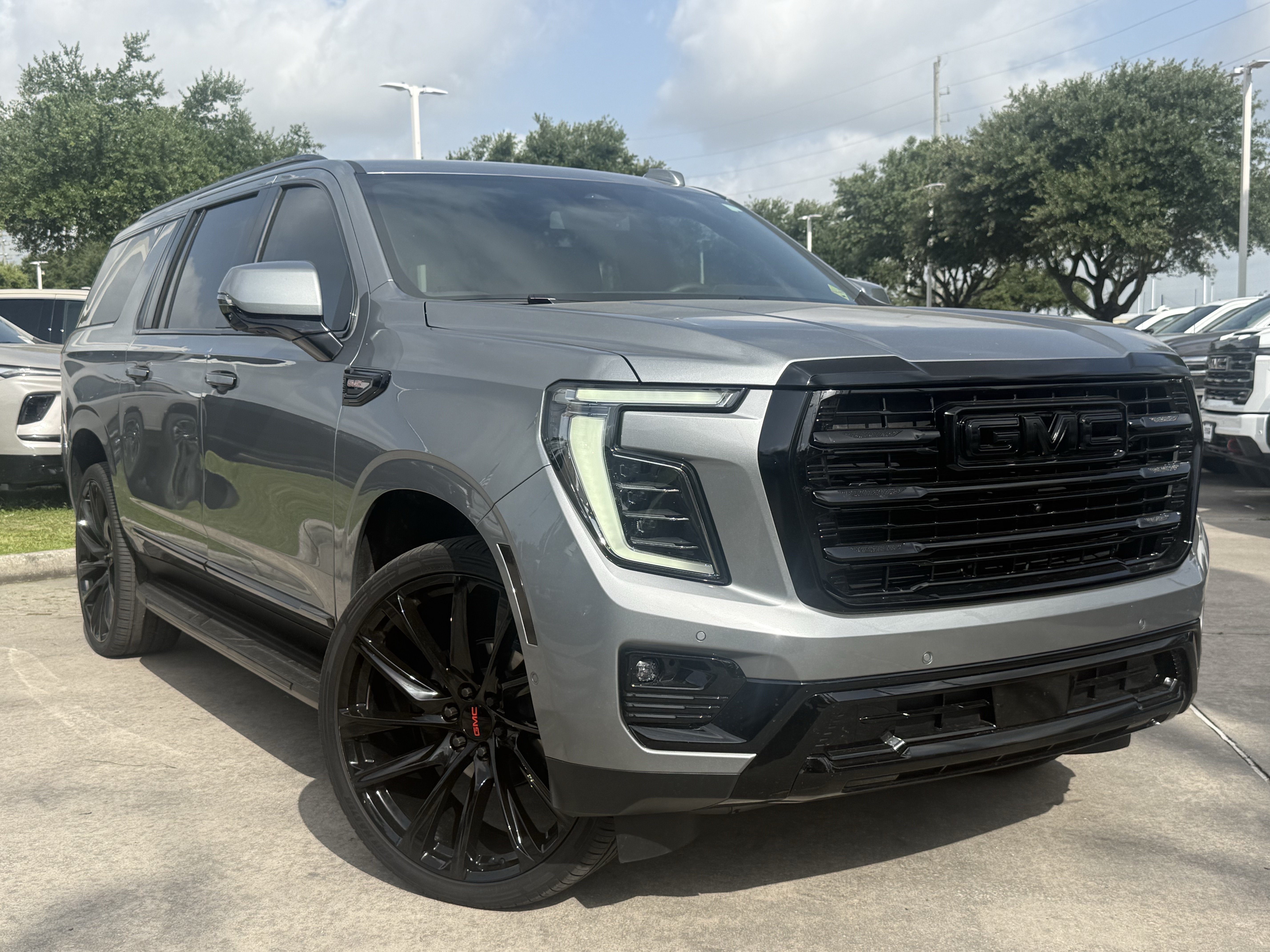 Used 2026 GMC Yukon XL Elevation w/ LPO, Floor Liner Package RWD image 1
