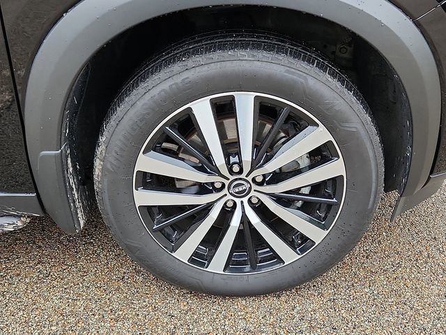 Used 2024 Nissan Pathfinder Platinum w/ Lighting Package (N93) AWD/4WD image 8