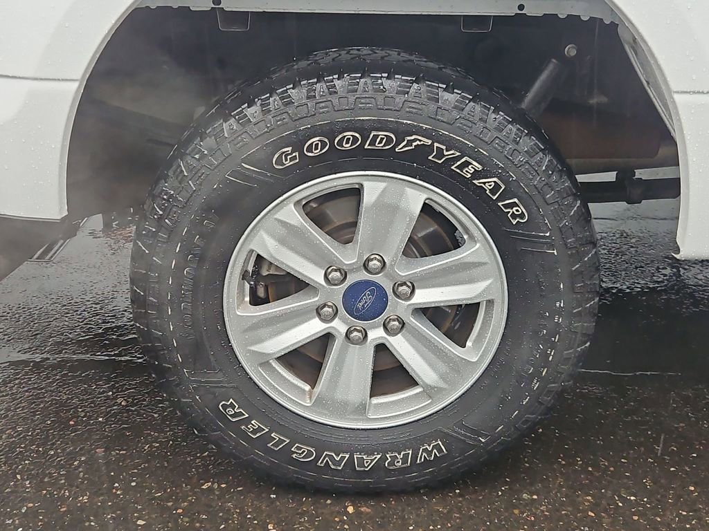 Used 2019 Ford F150 XLT w/ Equipment Group 301A Mid image 9