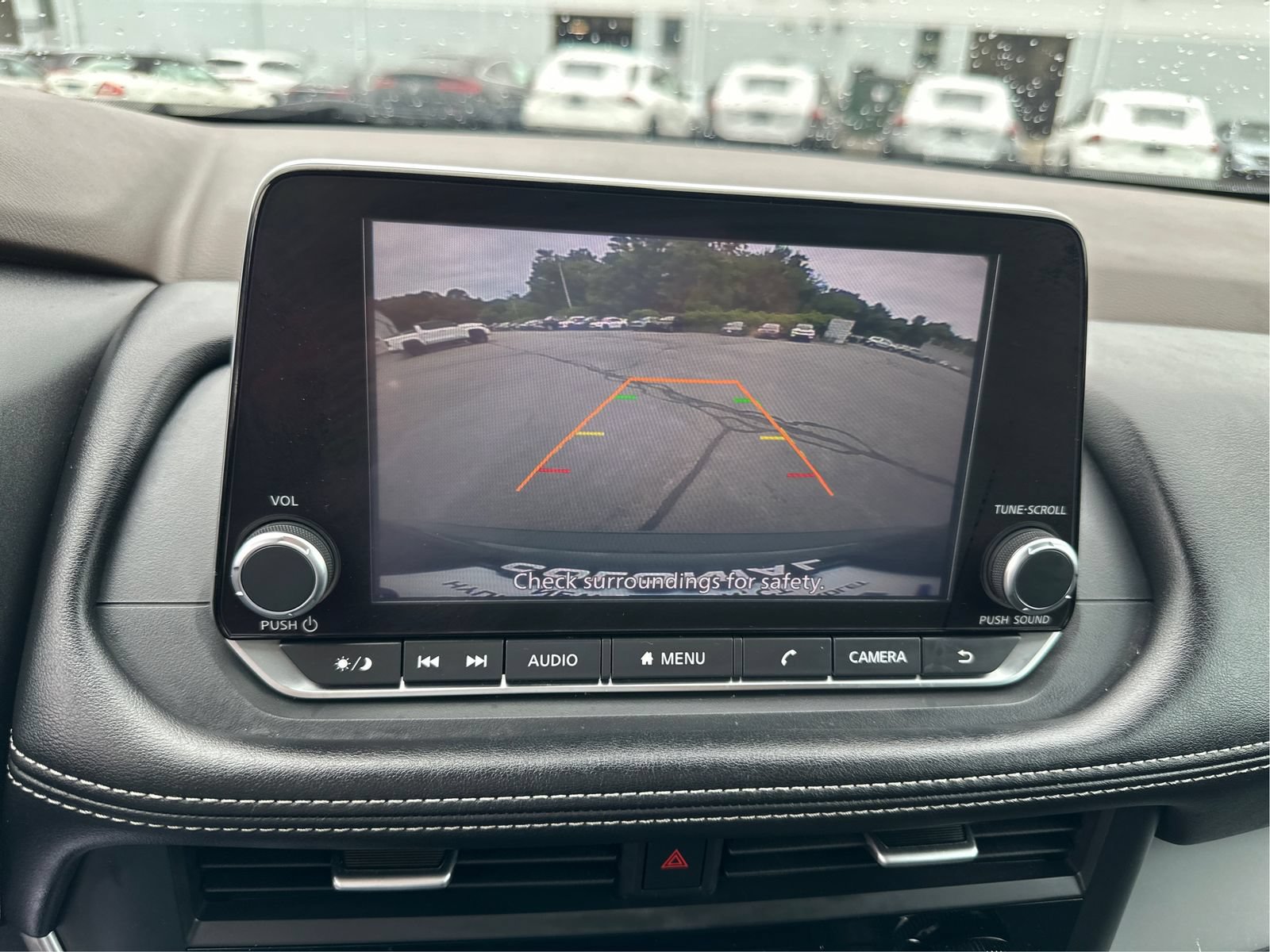 Used 2023 Nissan Rogue S AWD/4WD image 15