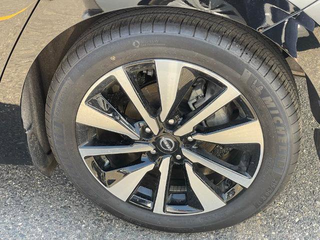 Certified 2024 Nissan Sentra SV w/ SV Premium Package image 30