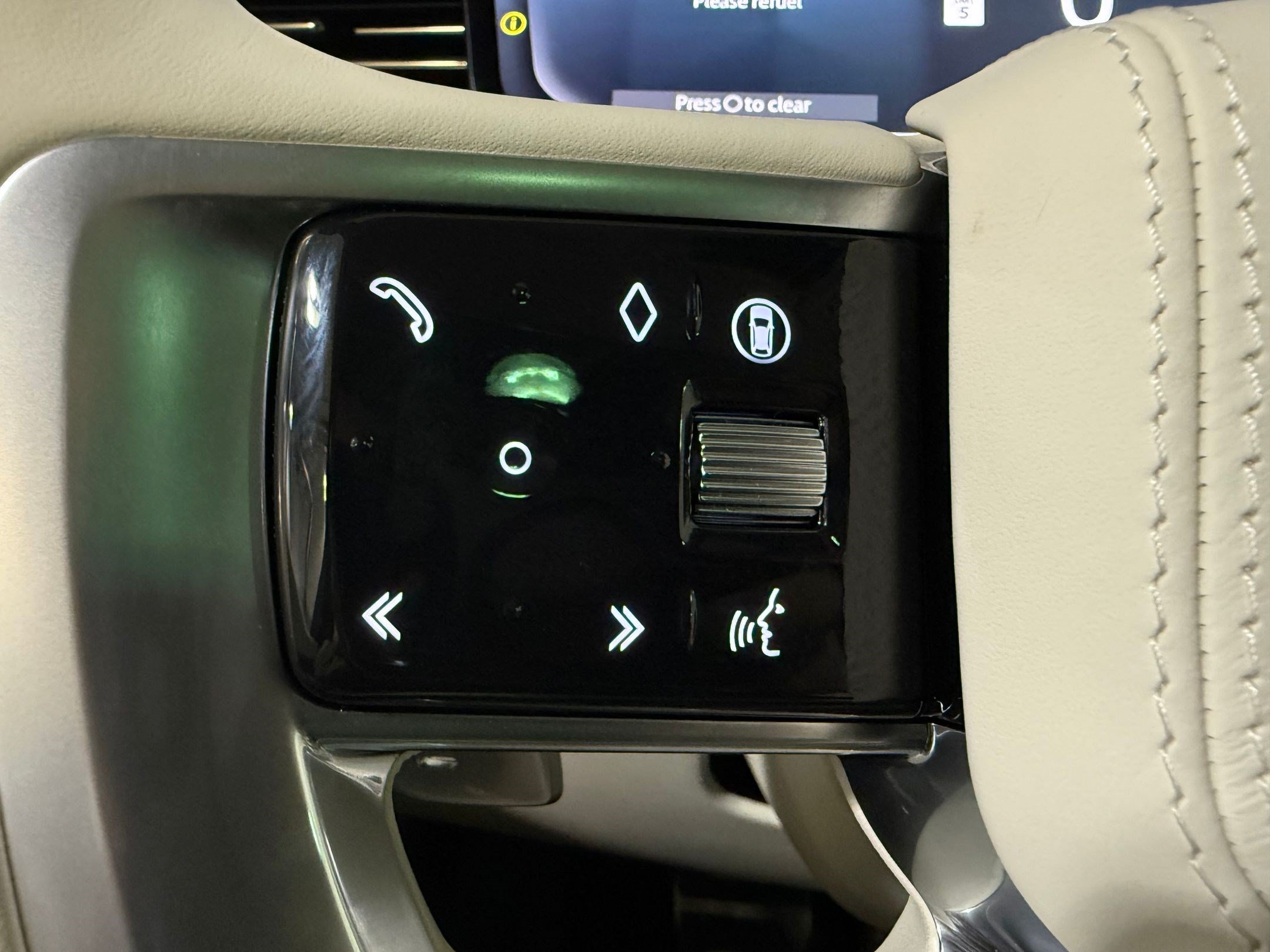 New 2026 Land Rover Range Rover SE AWD/4WD image 14