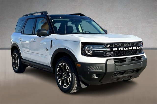 New 2025 Ford Bronco Sport Outer Banks w/ Outer Banks Tech Package+ image 2