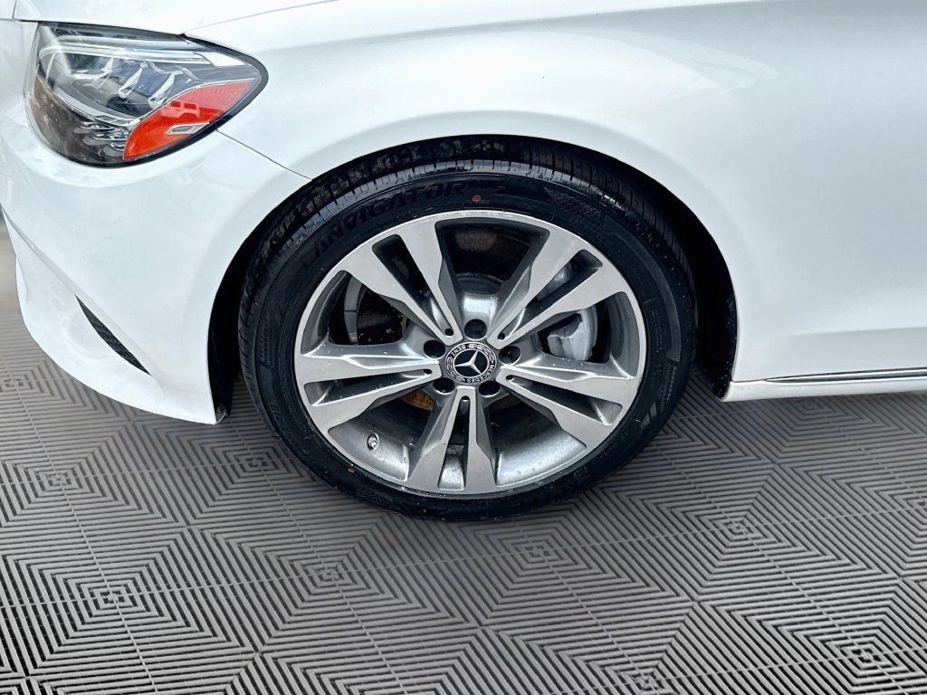 Used 2019 Mercedes-Benz C 300 Sedan w/ Premium Package image 35