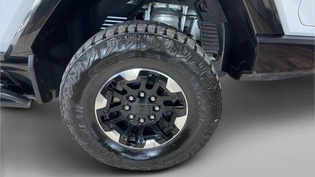 Used 2023 GMC Hummer EV Edition 1 AWD/4WD image 14