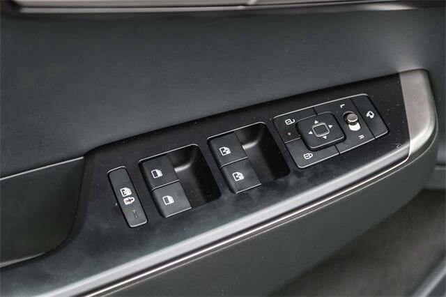 New 2025 Kia EV6 Light w/ Light LR Technology Package image 16