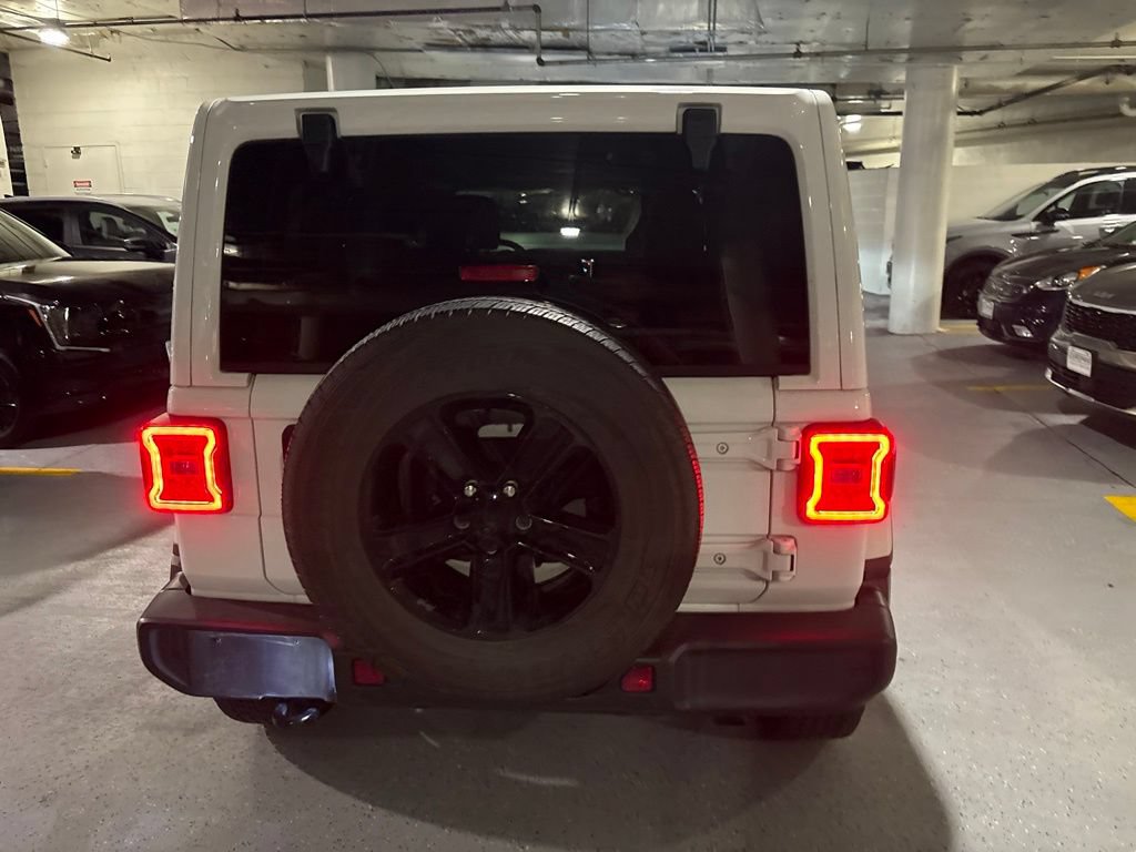 Used 2020 Jeep Wrangler Unlimited Sahara AWD/4WD image 4