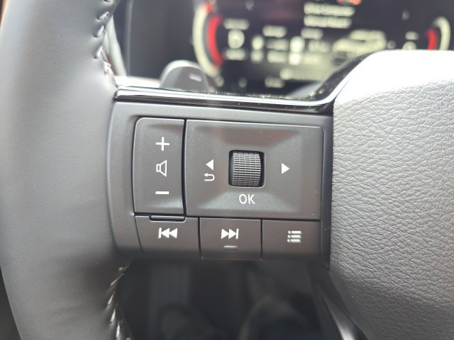New 2026 Nissan Pathfinder Platinum AWD/4WD image 30