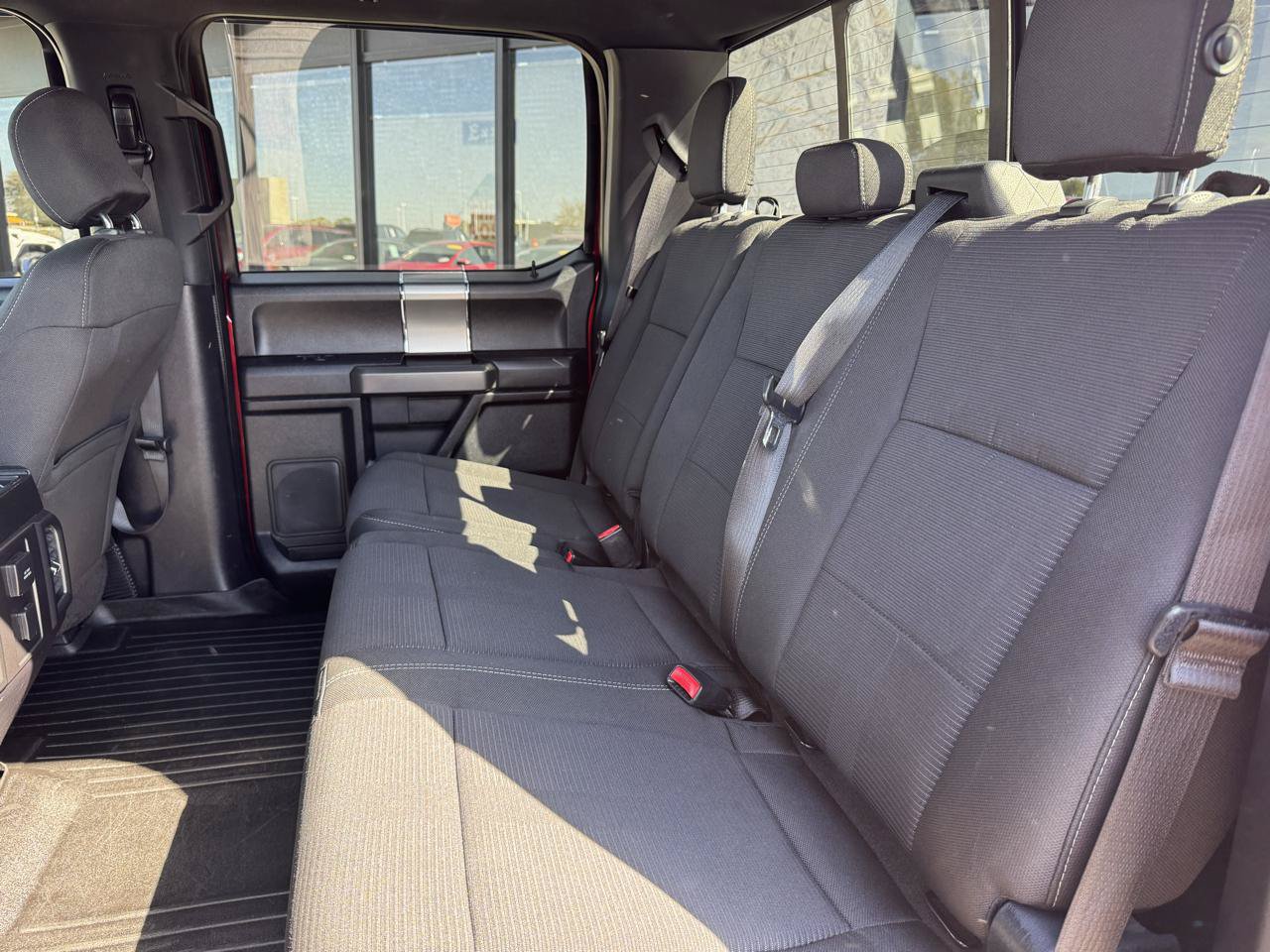 Used 2015 Ford F150 XLT w/ Equipment Group 302A Luxury AWD/4WD image 13