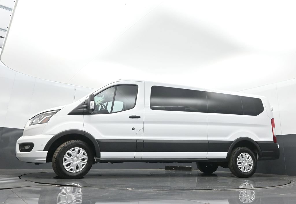 Used 2023 Ford Transit 350 XLT image 28