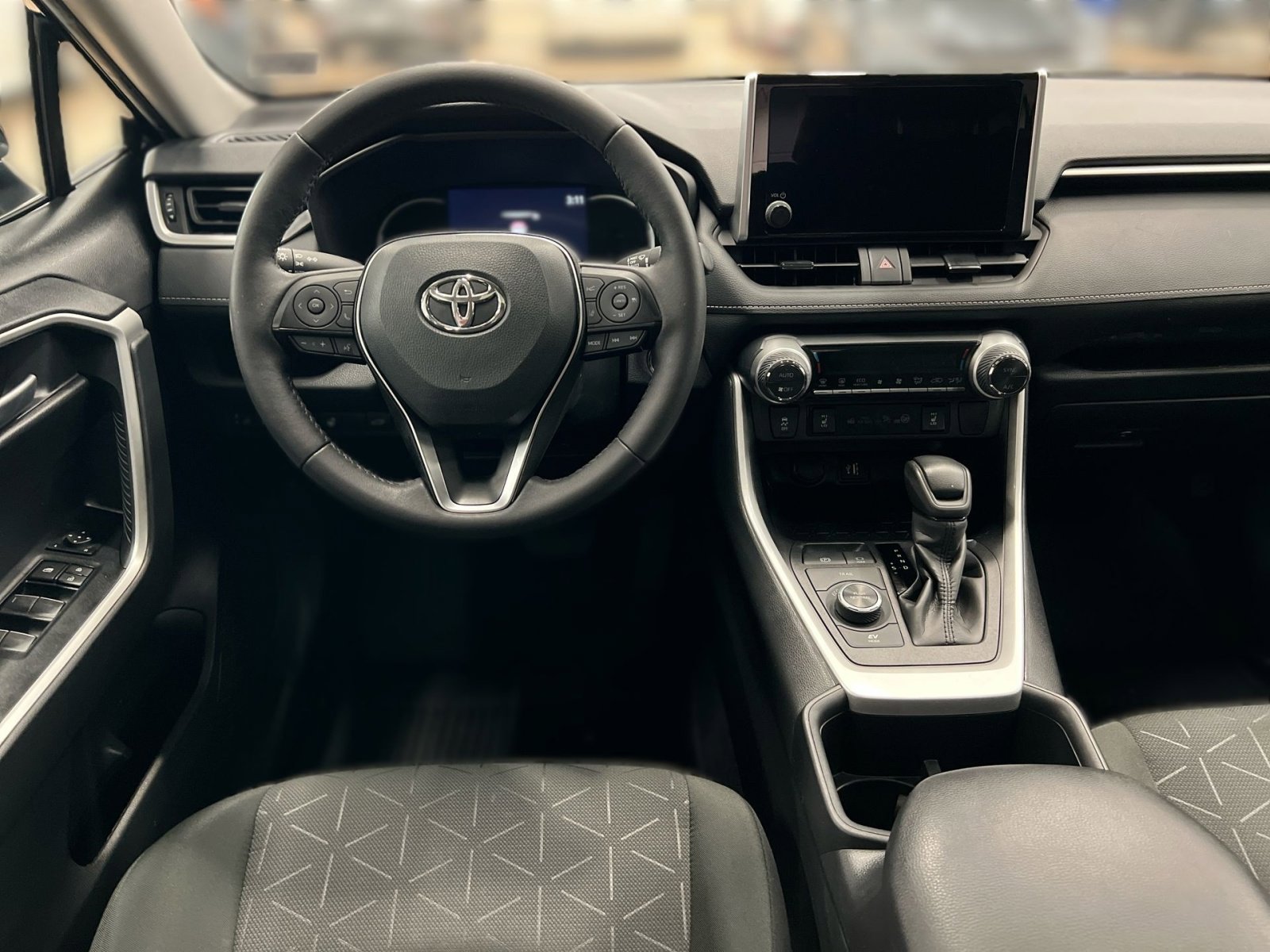 Used 2024 Toyota RAV4 XLE w/ Convenience Package image 20