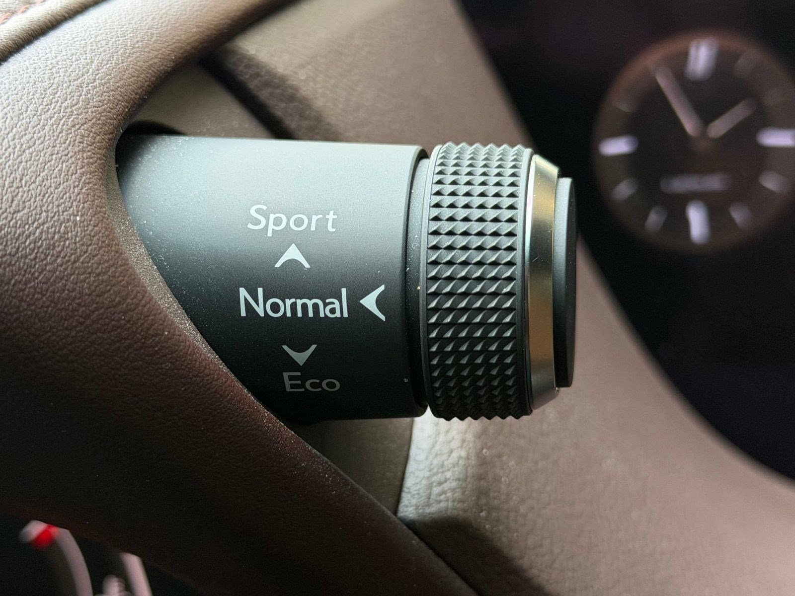 Certified 2021 Lexus ES 300h Ultra Luxury FWD image 38