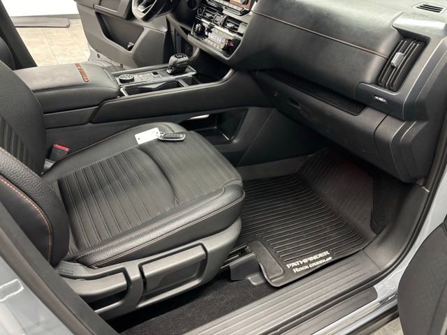 Used 2025 Nissan Pathfinder Rock Creek image 36