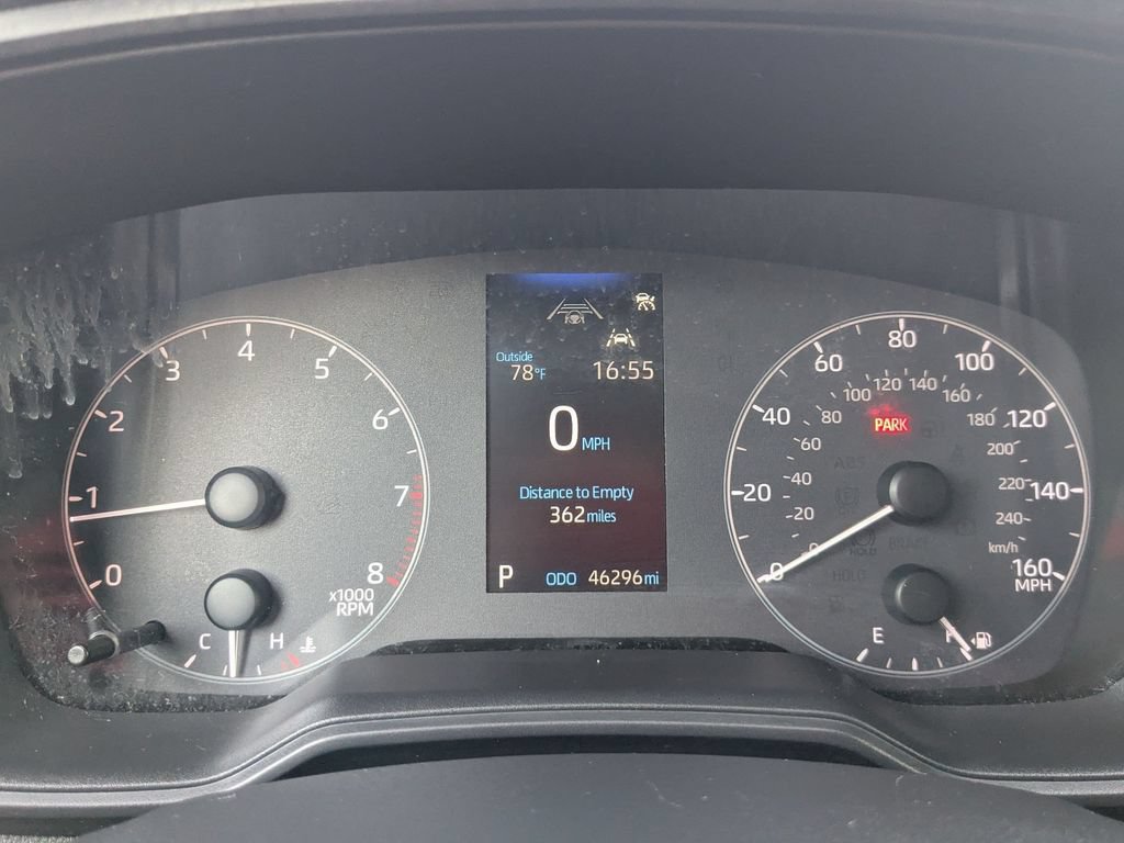 Used 2025 Toyota Corolla LE FWD image 13