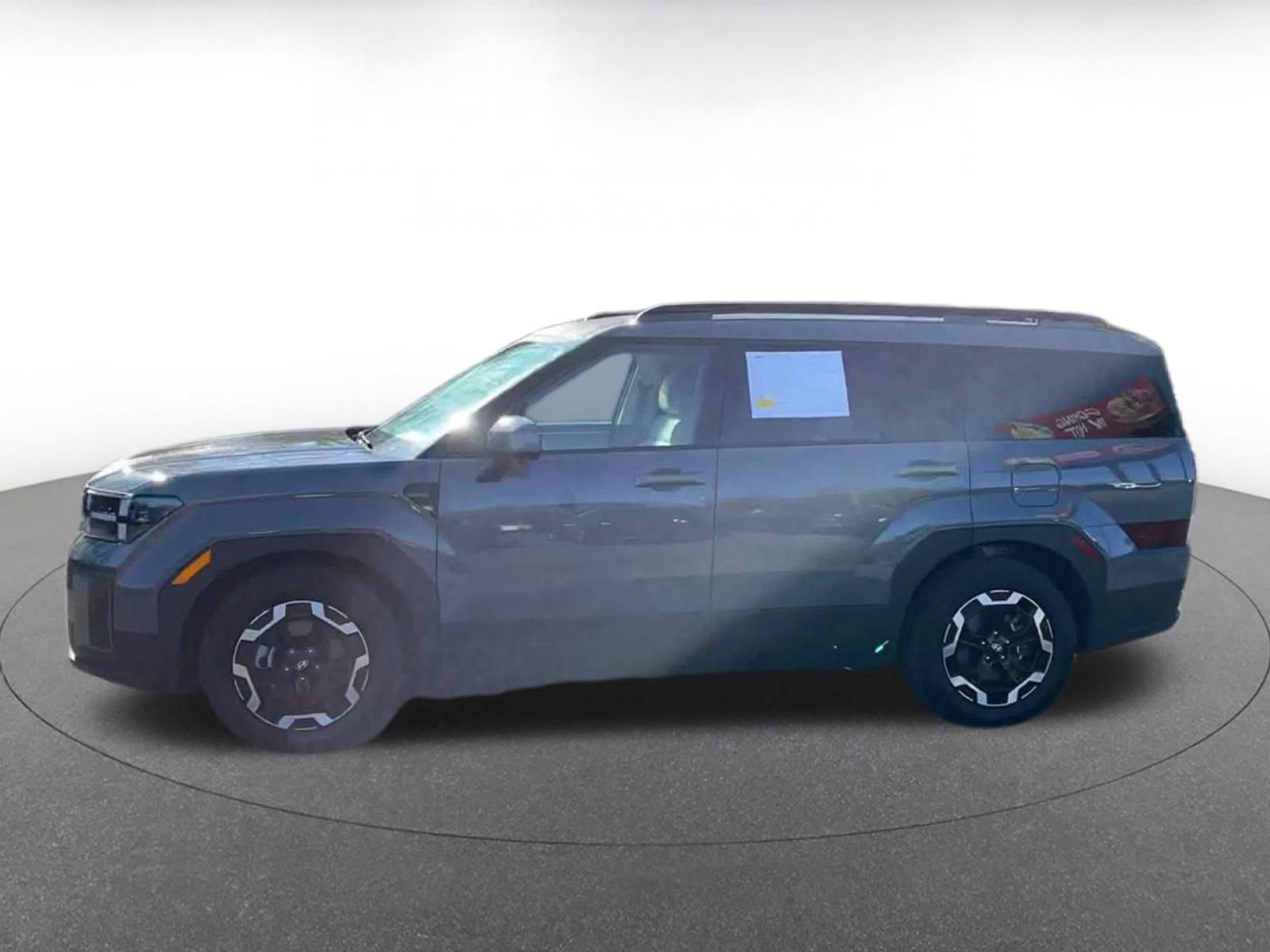 Used 2025 Hyundai Santa Fe SEL image 8