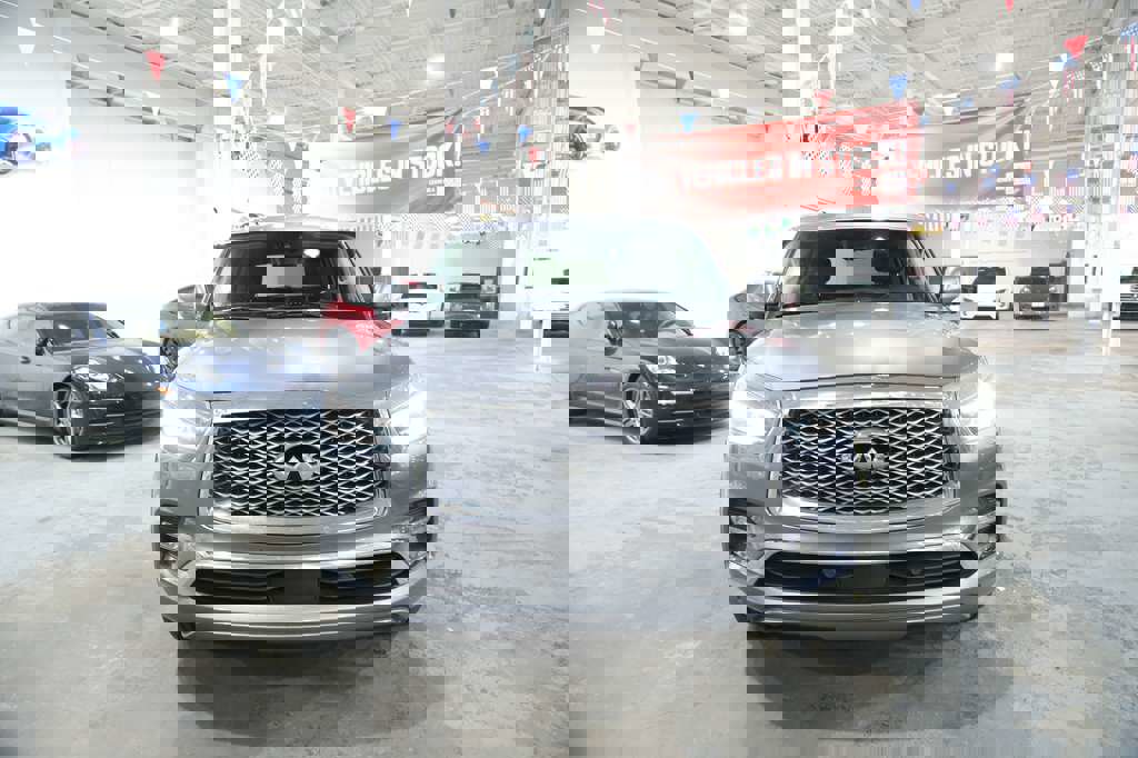 Used 2021 INFINITI QX80 Luxe image 3