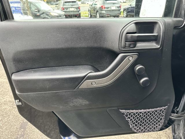 Used 2017 Jeep Wrangler Unlimited Sport w/ Connectivity Group image 17