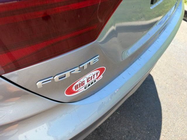 Used 2024 Kia Forte LXS FWD image 42