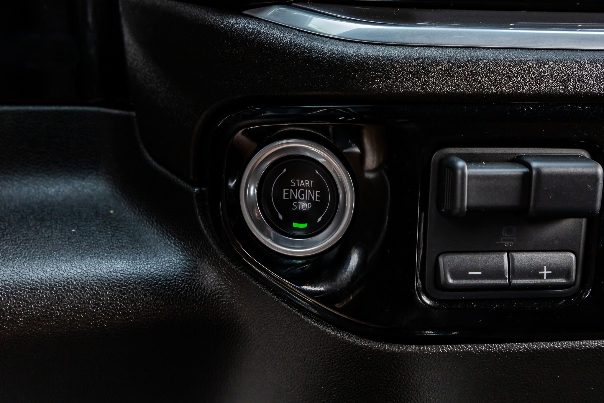 Used 2024 Chevrolet Silverado 1500 High Country image 22