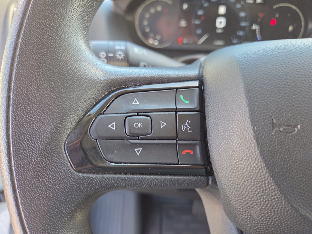 Used 2025 RAM ProMaster 2500 w/ U-Haul Equipment Group FWD image 32