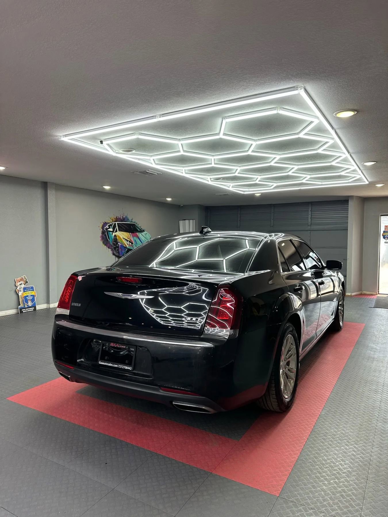 Used 2016 Chrysler 300 Limited image 6