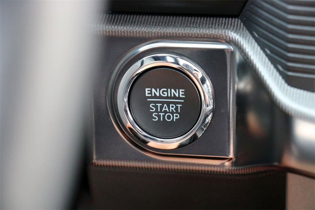 New 2025 Ford F150 Lariat w/ Equipment Group 502A High image 16