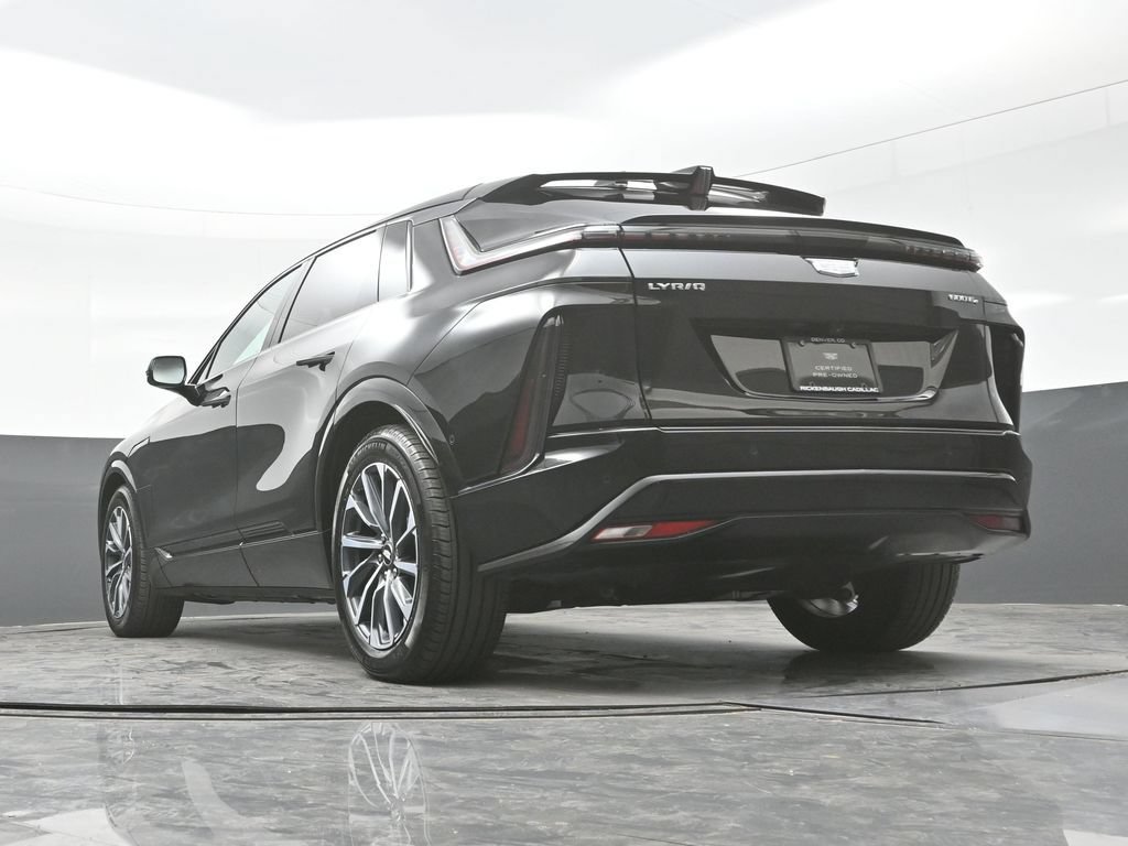 Certified 2025 Cadillac Lyriq Luxury AWD/4WD image 25