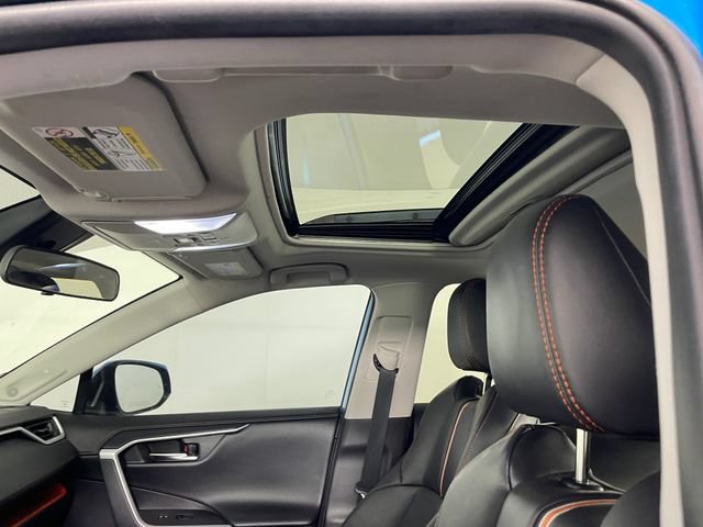 Used 2019 Toyota RAV4 Adventure AWD/4WD image 11