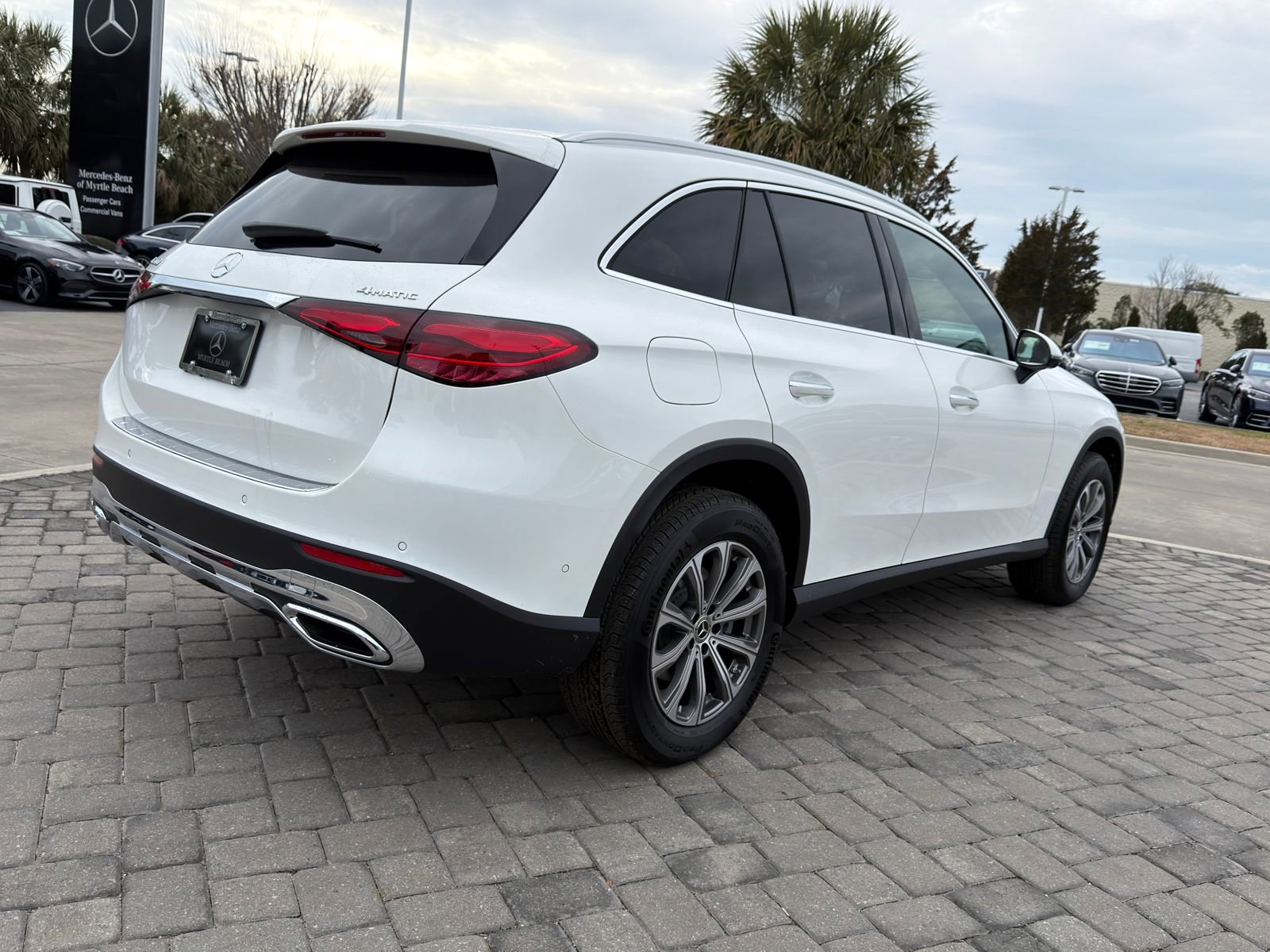 New 2026 Mercedes-Benz GLC 300 4MATIC image 9