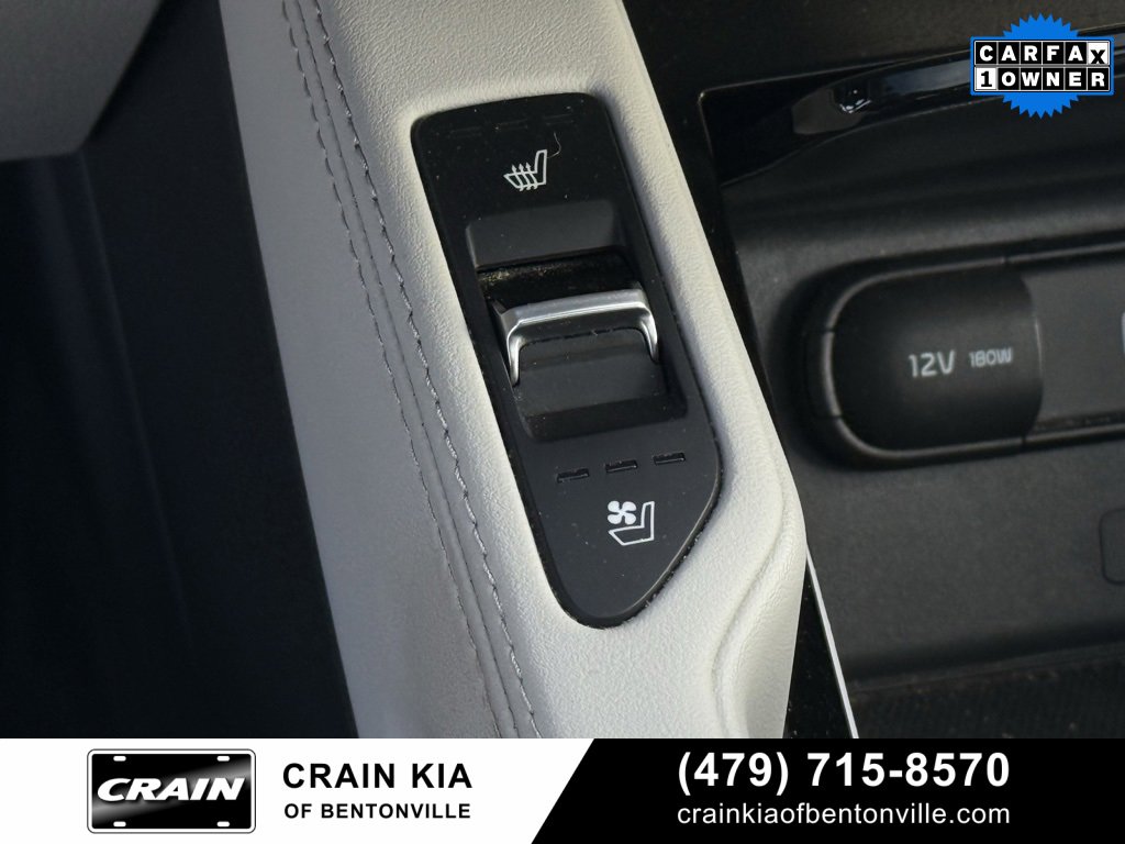 Used 2020 Kia Telluride SX w/ SX Prestige Package image 17