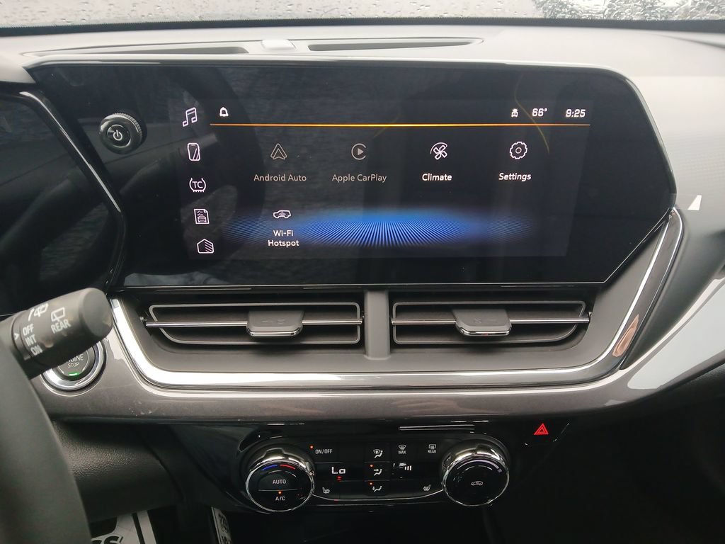 New 2026 Chevrolet Trax ACTIV w/ Driver Confidence Package FWD image 19