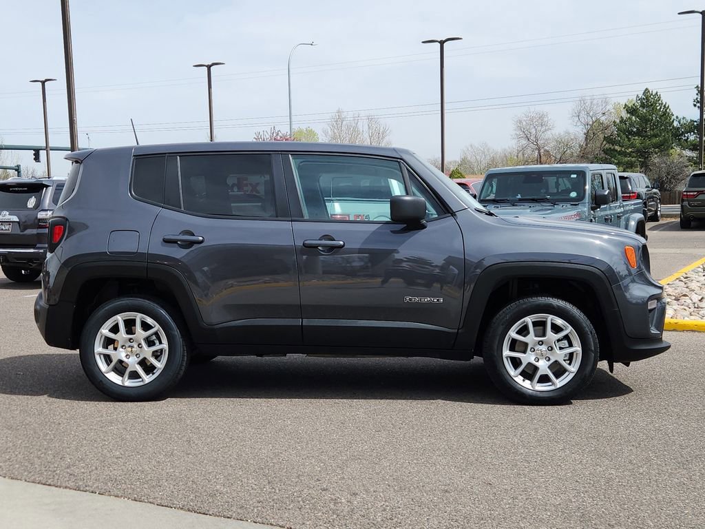 Certified 2023 Jeep Renegade Latitude image 2
