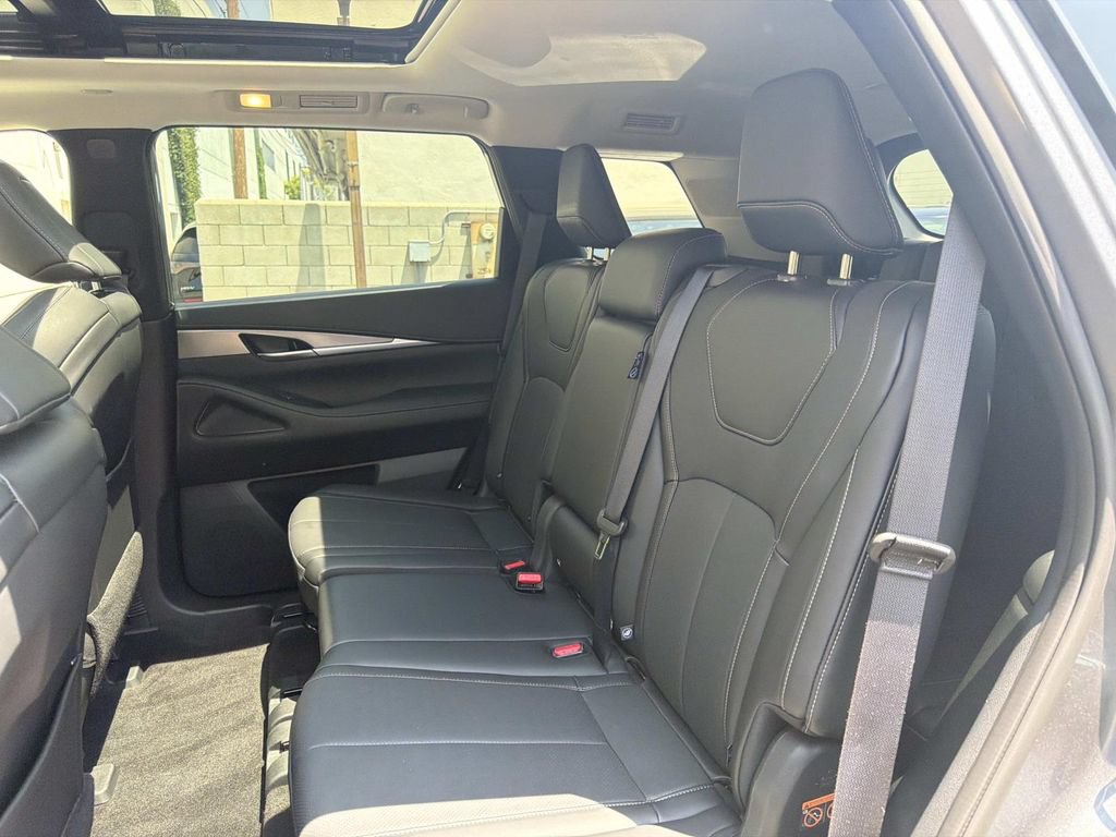 Certified 2026 INFINITI QX60 Pure w/ Cargo Package AWD/4WD image 13