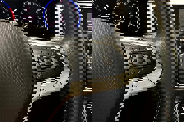 Used 2021 Volkswagen Atlas SEL Premium image 19