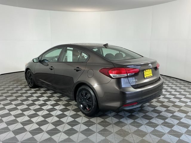 Used 2018 Kia Forte LX FWD image 7