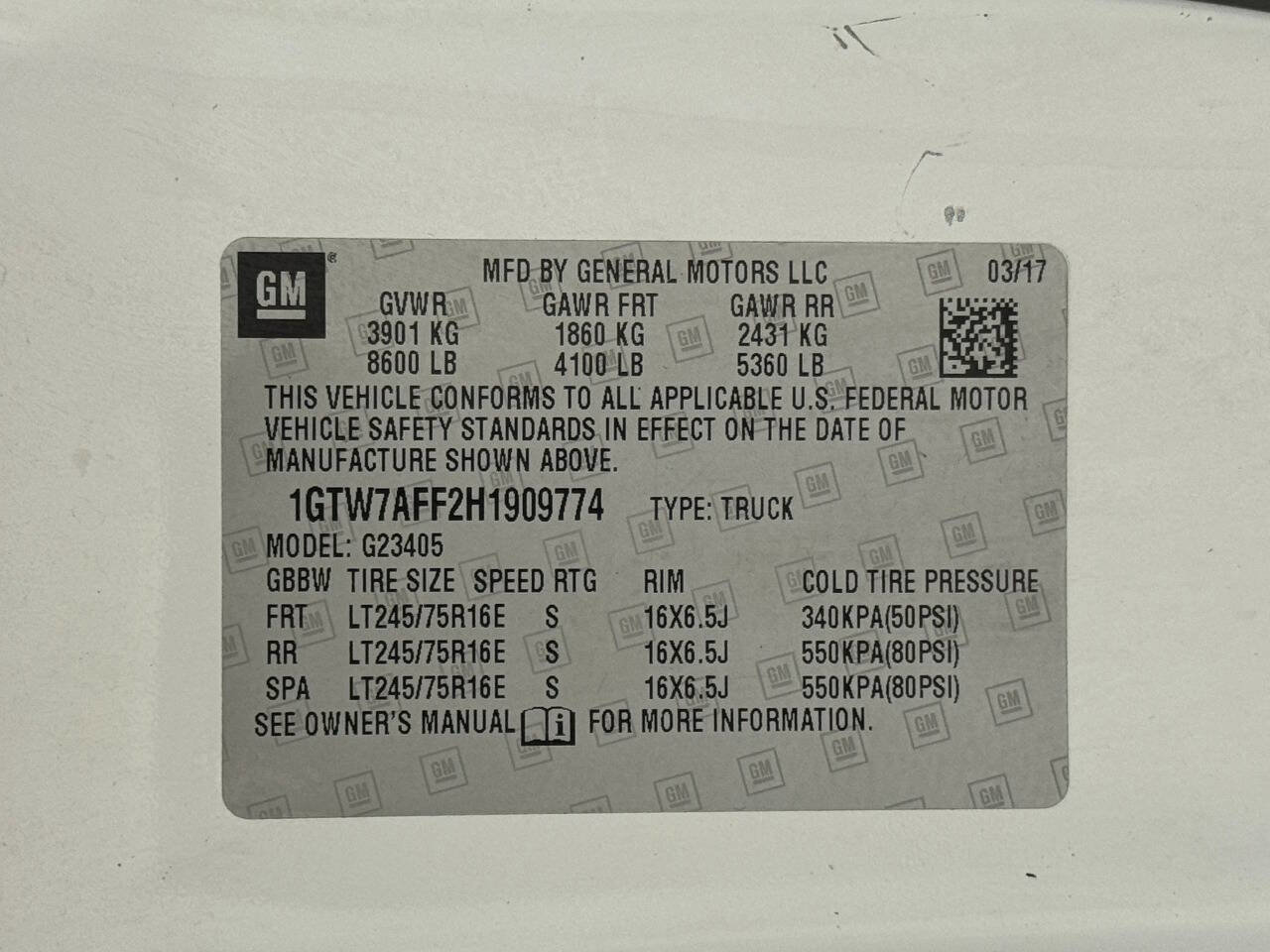 Used 2017 GMC Savana 2500 image 95