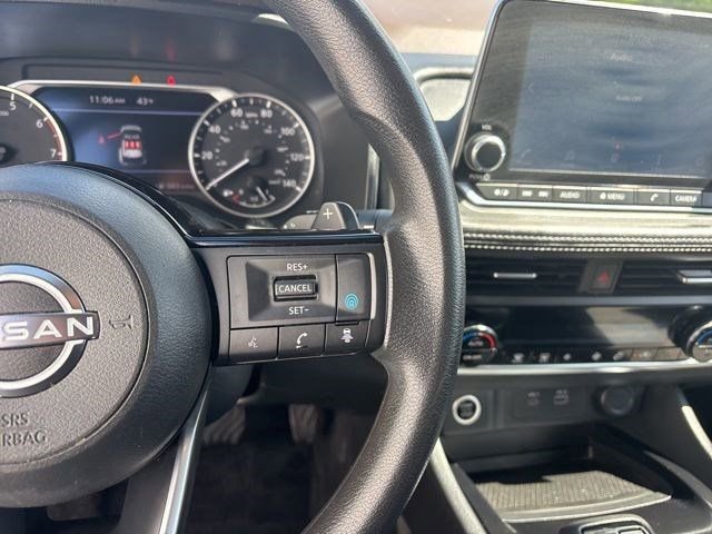Used 2023 Nissan Rogue SV image 18