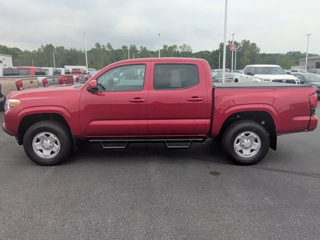 Used 2022 Toyota Tacoma SR AWD/4WD image 5
