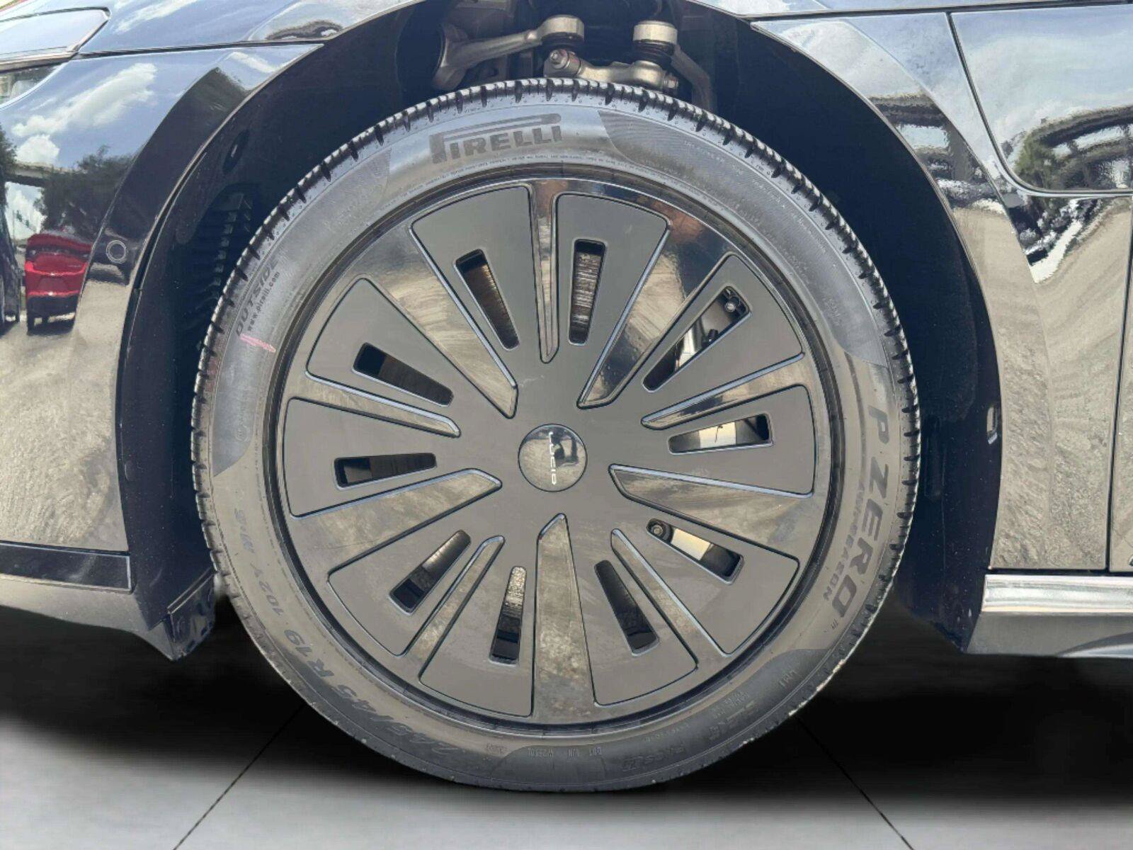 Used 2025 Lucid Air Pure RWD image 72