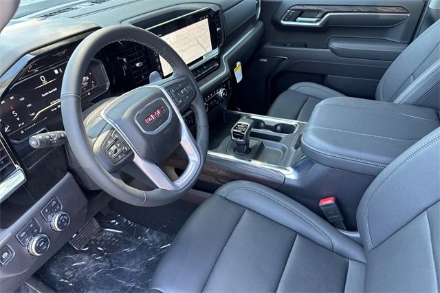 New 2025 GMC Sierra 1500 SLT w/ SLT Premium Package image 10