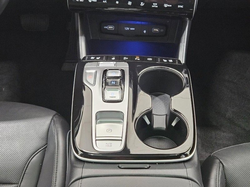 Used 2022 Hyundai Tucson Limited w/ Cargo Package image 11