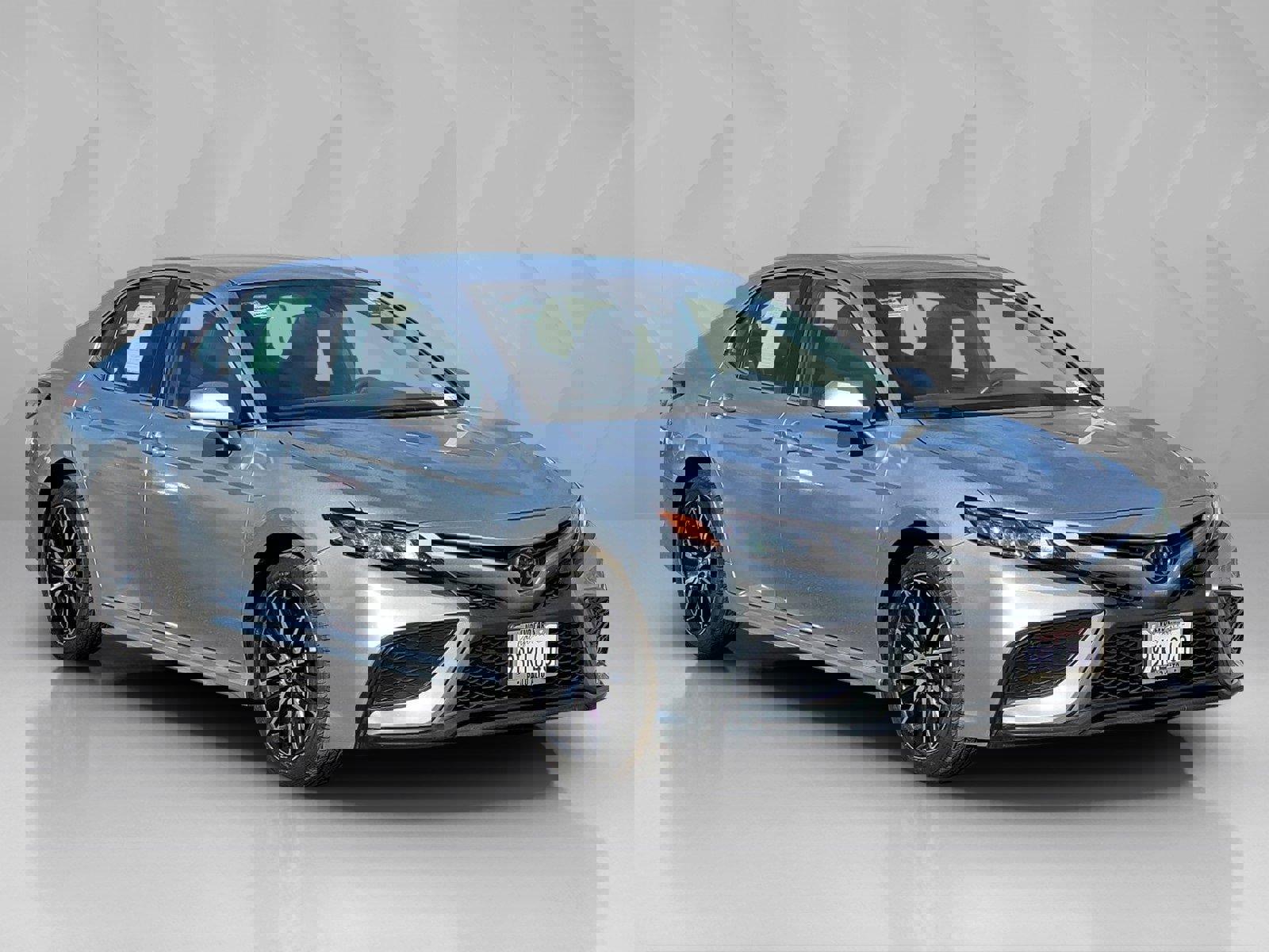 Used 2022 Toyota Camry SE image 7