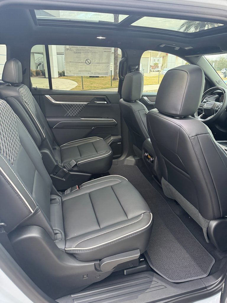 New 2026 GMC Acadia Denali w/ Super Cruise Package image 16