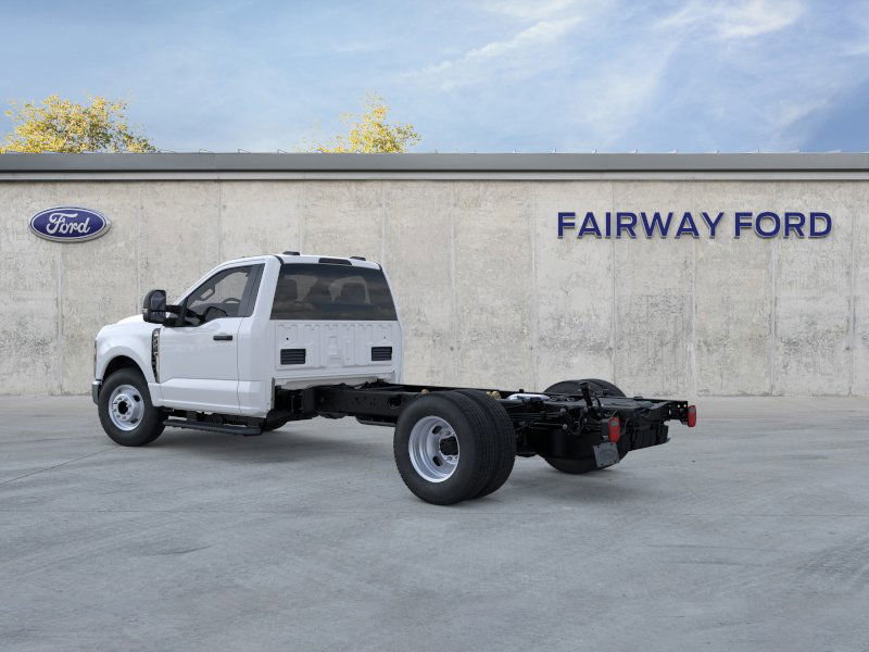New 2026 Ford F350 XL image 4