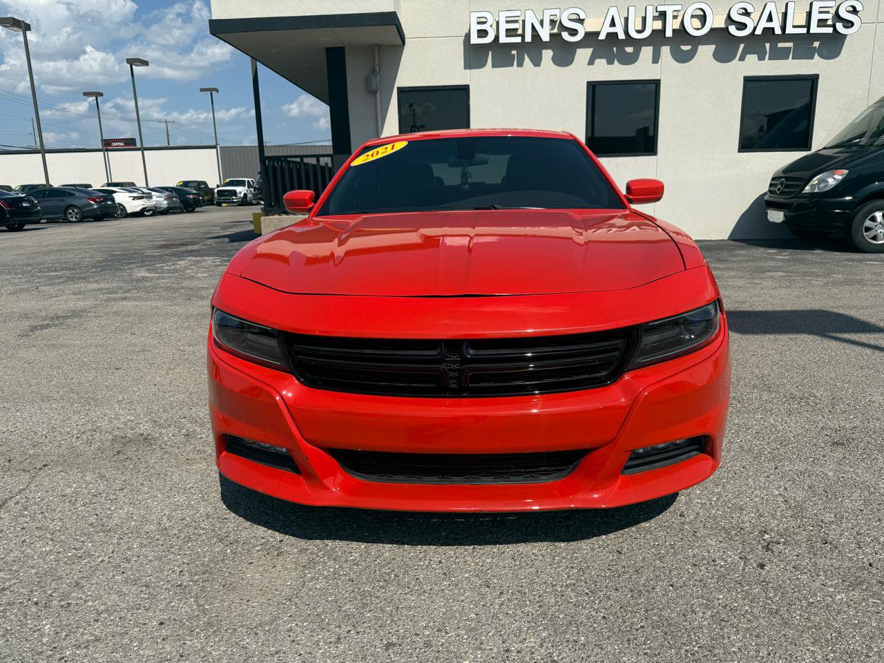 Used 2021 Dodge Charger SXT w/ Leather Interior Group RWD image 3