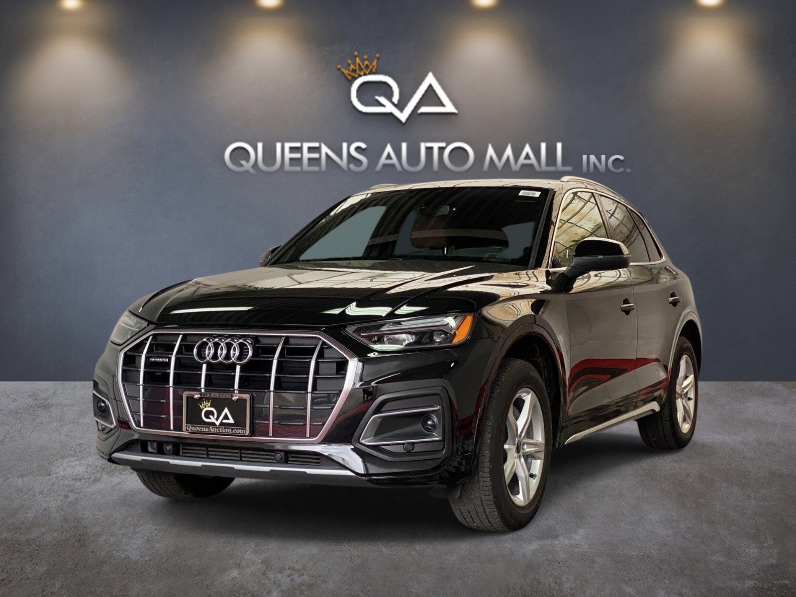 Used 2023 Audi Q5 2.0T Premium w/ Convenience Package AWD/4WD image 3