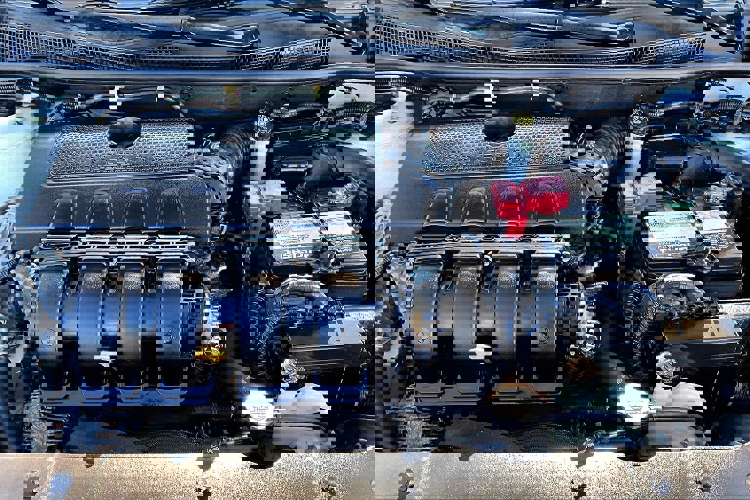 Used 2018 Nissan Sentra S w/ S Midnight Style Package image 9