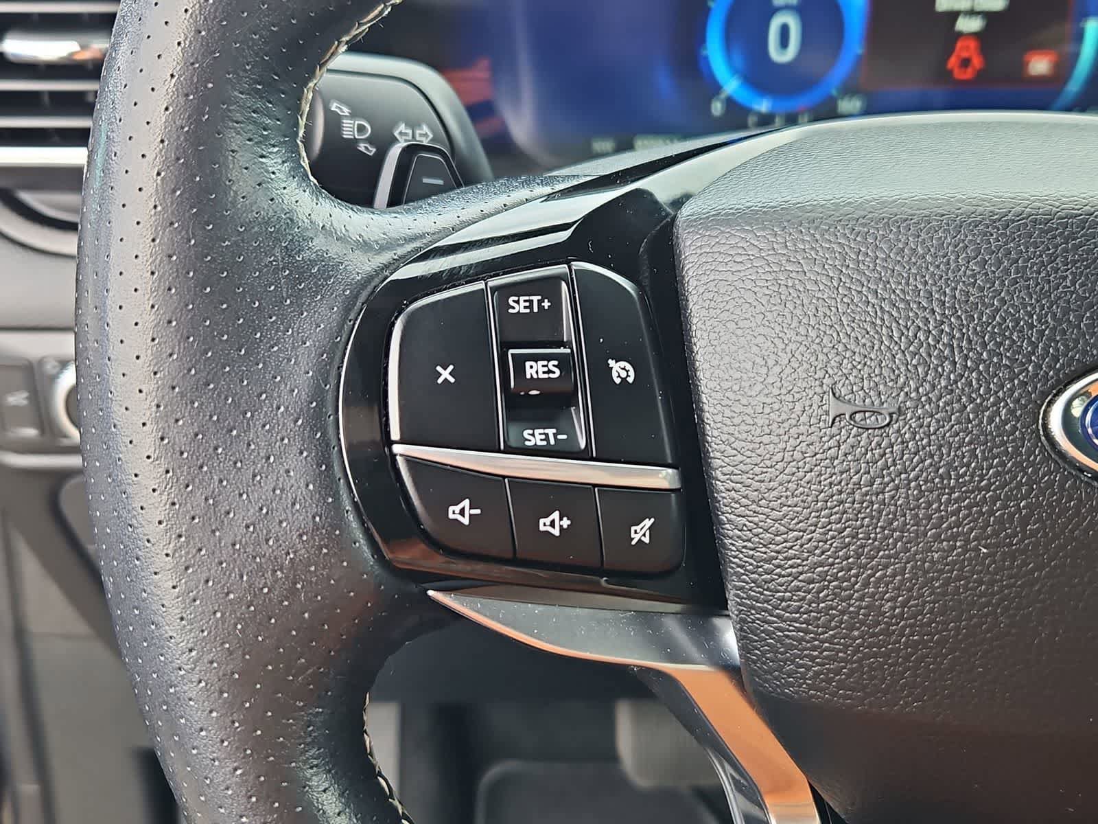 Used 2022 Ford Explorer ST AWD/4WD image 23